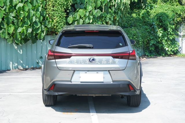 LEXUS凌志 UX250H  第5張相片