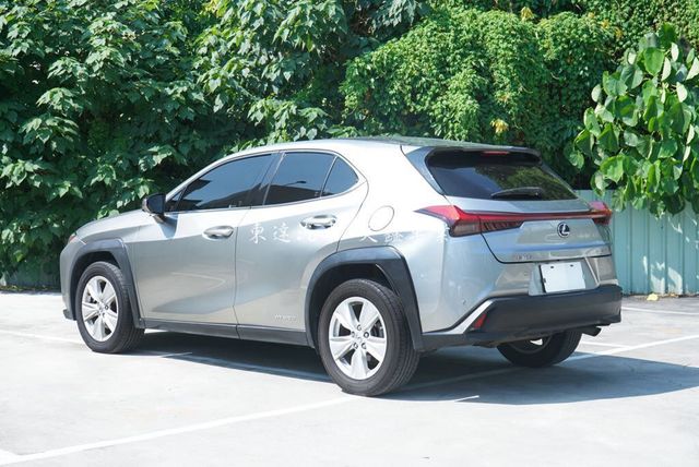 LEXUS凌志 UX250H  第6張相片