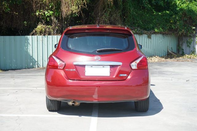 NISSAN日產 TIIDA  第5張相片