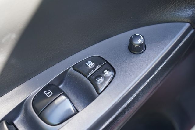 NISSAN日產 TIIDA  第14張相片