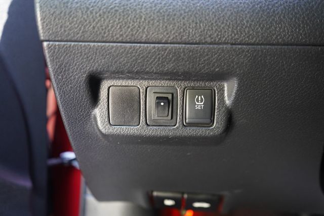NISSAN日產 TIIDA  第15張相片