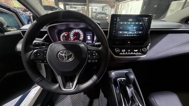 TOYOTA豐田 ALTIS  第7張相片