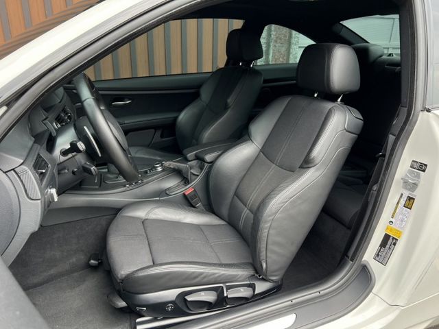M3 SEDAN E90  第6張相片