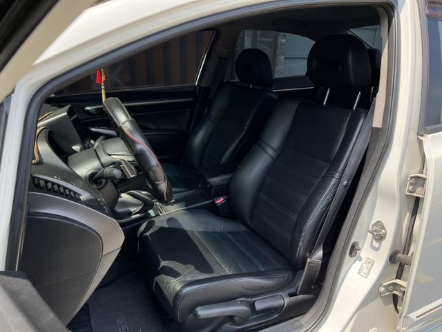 CIVIC  第5張相片