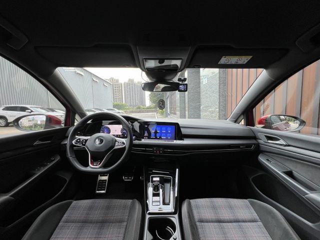 GOLF VIII  第5張相片