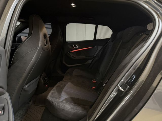 1 SERIES  第7張相片