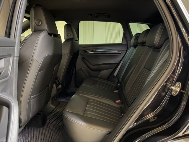 KAROQ  第7張相片
