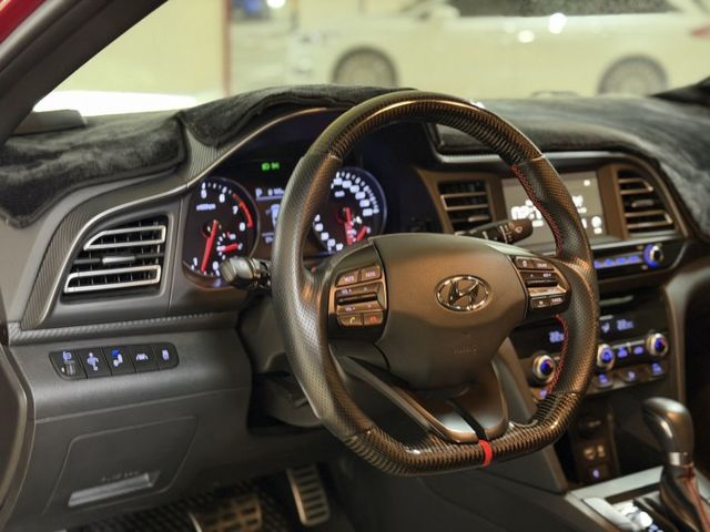 ELANTRA  第3張相片