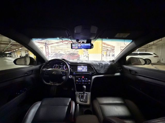 ELANTRA  第5張相片