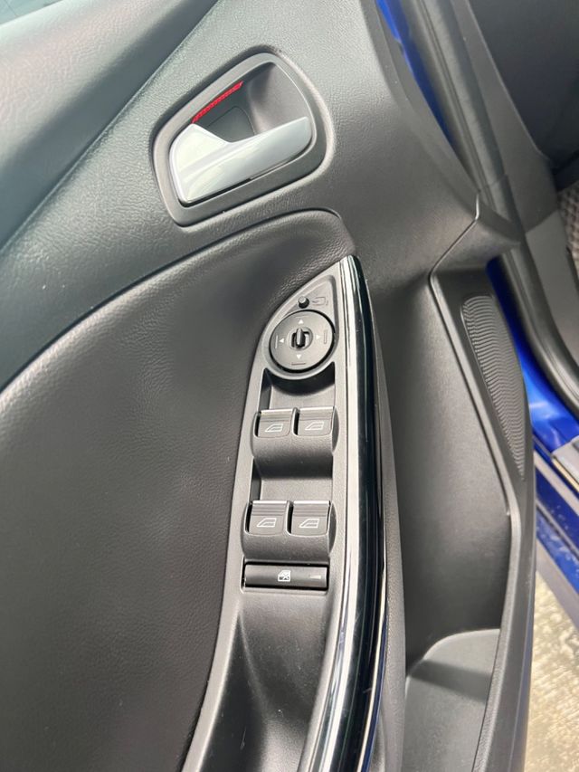 FORD福特 FOCUS  第10張相片