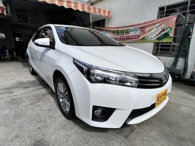 TOYOTA豐田 ALTIS  第3張相片