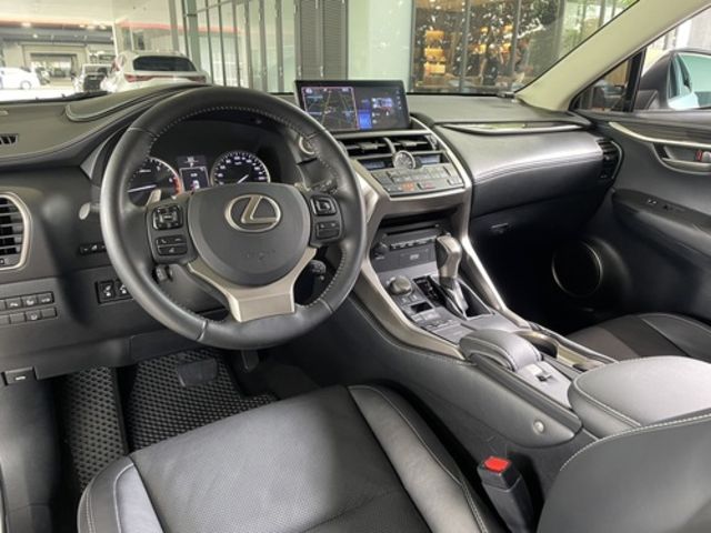 LEXUS凌志 NX200T  第14張相片
