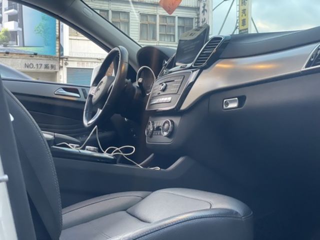 M-BENZ賓士 GLE350 4MATIC  第4張相片
