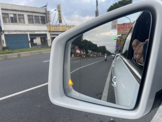 M-BENZ賓士 GLE350 4MATIC  第6張相片