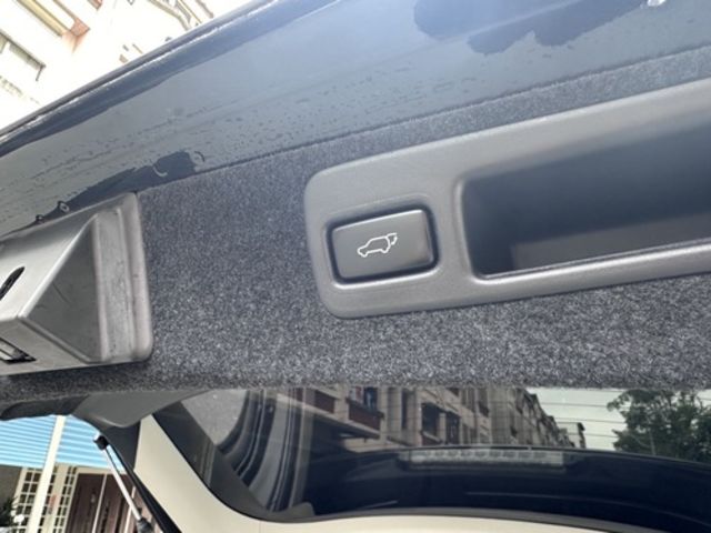 LEXUS凌志 RX450H  第6張相片