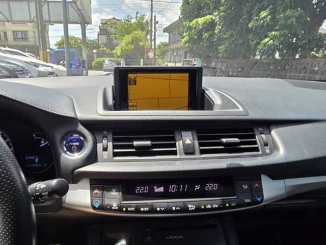 LEXUS凌志 CT200H  第8張相片