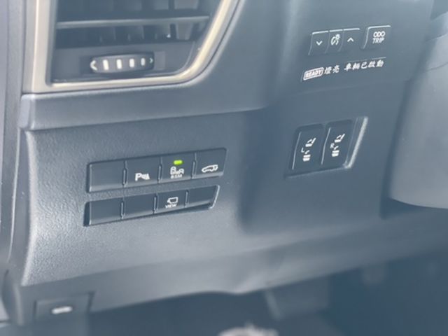 LEXUS凌志 NX300H  第8張相片