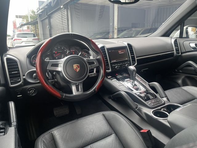PORSCHE保時捷 CAYENNE  第3張相片