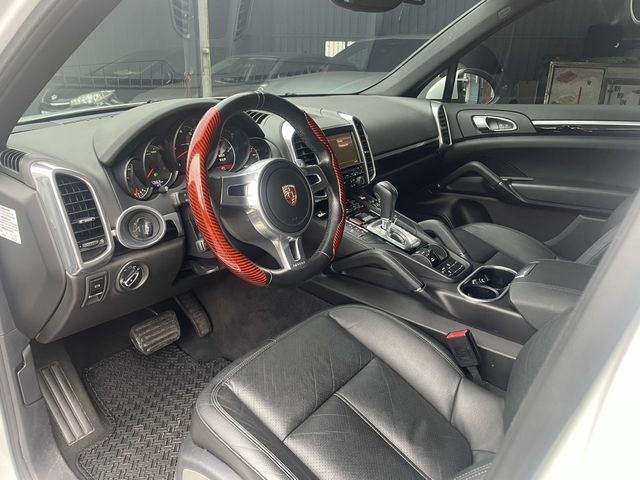 PORSCHE保時捷 CAYENNE  第5張相片