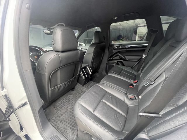 PORSCHE保時捷 CAYENNE  第7張相片