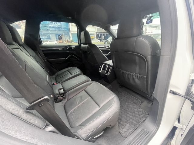 PORSCHE保時捷 CAYENNE  第12張相片