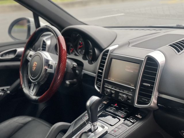 PORSCHE保時捷 CAYENNE  第15張相片