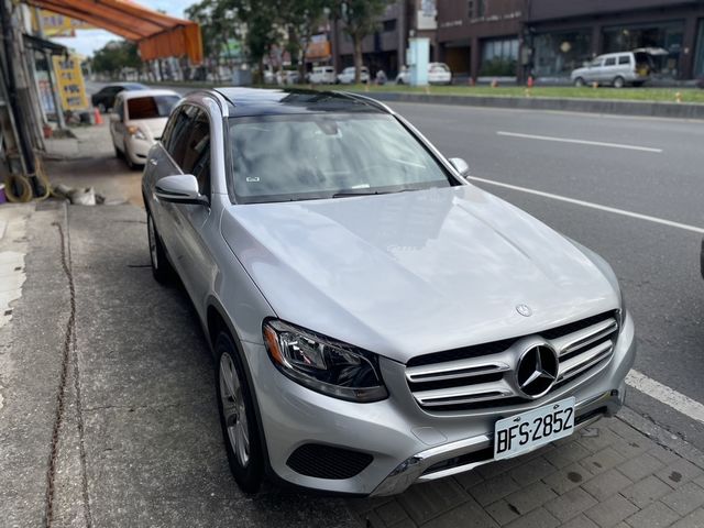 M-BENZ賓士 GLC300  第2張相片
