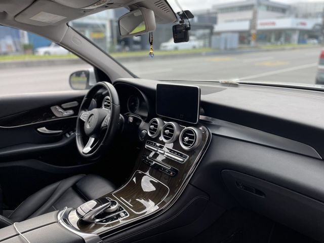 M-BENZ賓士 GLC300  第3張相片