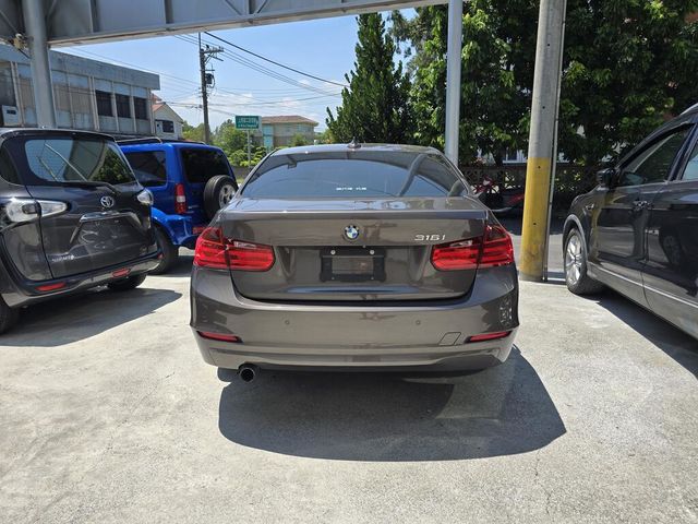 LEXUS凌志 CT200H  第1張相片