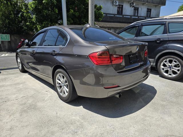 LEXUS凌志 CT200H  第3張相片