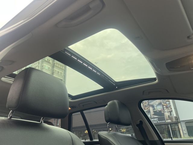 BMW寶馬 520I  第8張相片