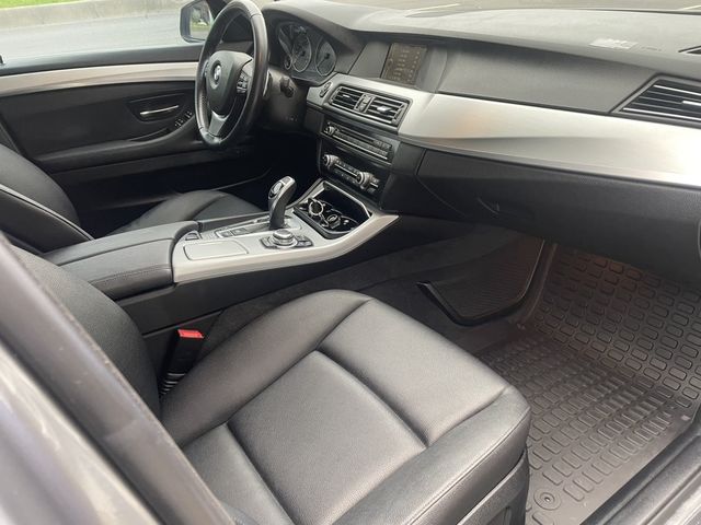 BMW寶馬 520I  第10張相片
