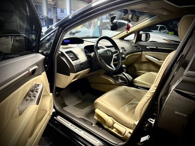 HONDA本田 CIVIC  第8張相片