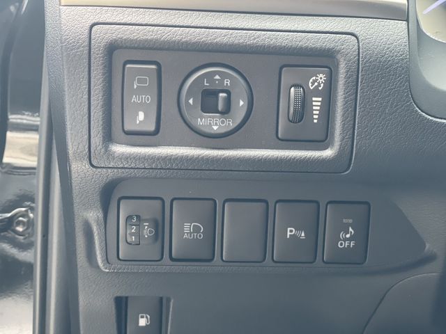 LEXUS凌志 CT200H  第13張相片