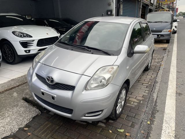 TOYOTA豐田 YARIS  第2張相片