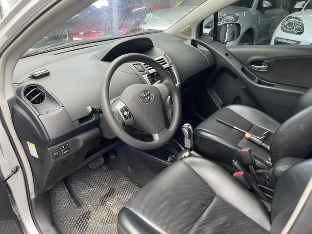TOYOTA豐田 YARIS  第6張相片
