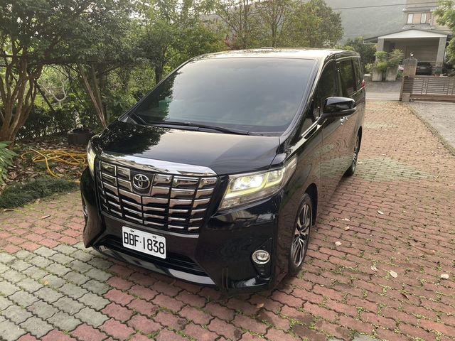 TOYOTA豐田 ALPHARD  第2張相片