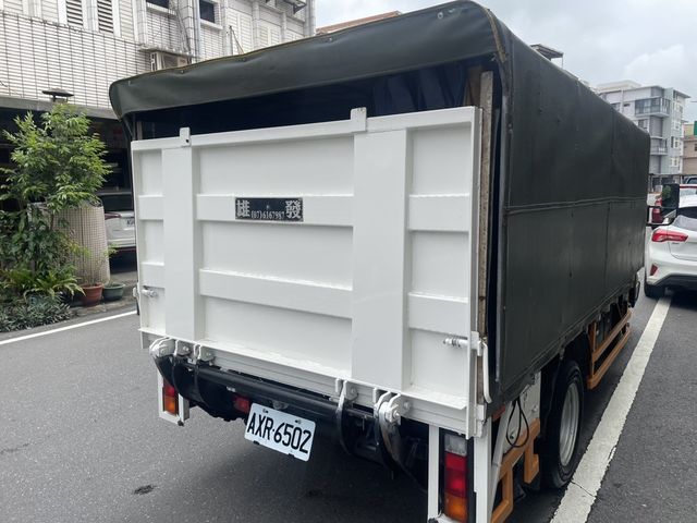 MITSUBISHI三菱 FUSO 7.5頓  第2張相片