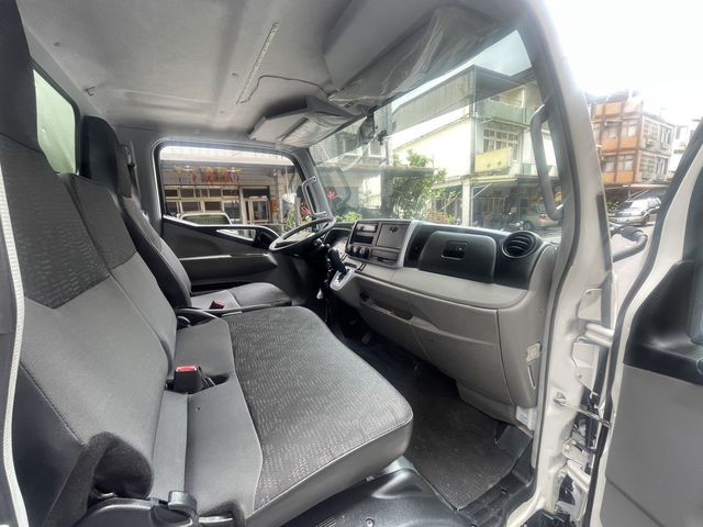 MITSUBISHI三菱 FUSO 7.5頓  第12張相片