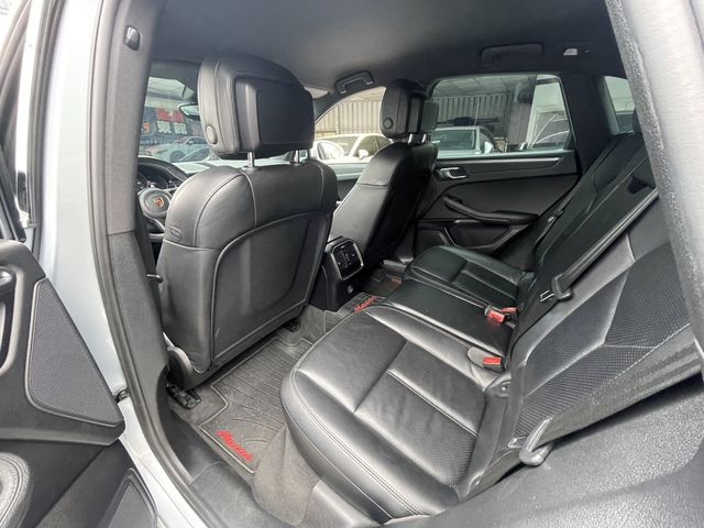 PORSCHE保時捷 MACAN  第20張相片