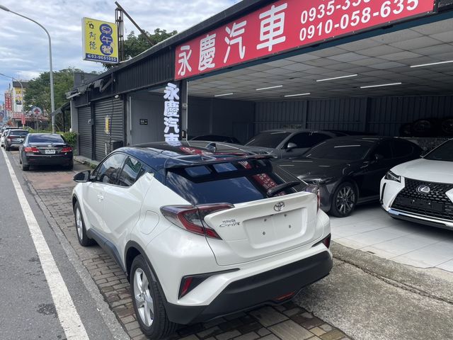 TOYOTA豐田 C-HR  第4張相片