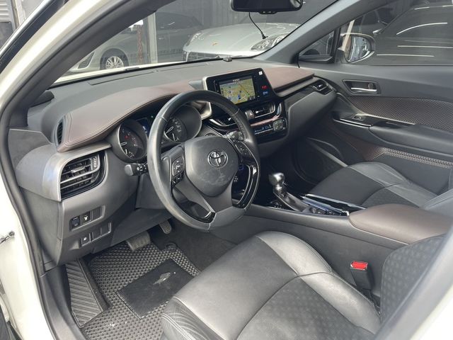 TOYOTA豐田 C-HR  第5張相片
