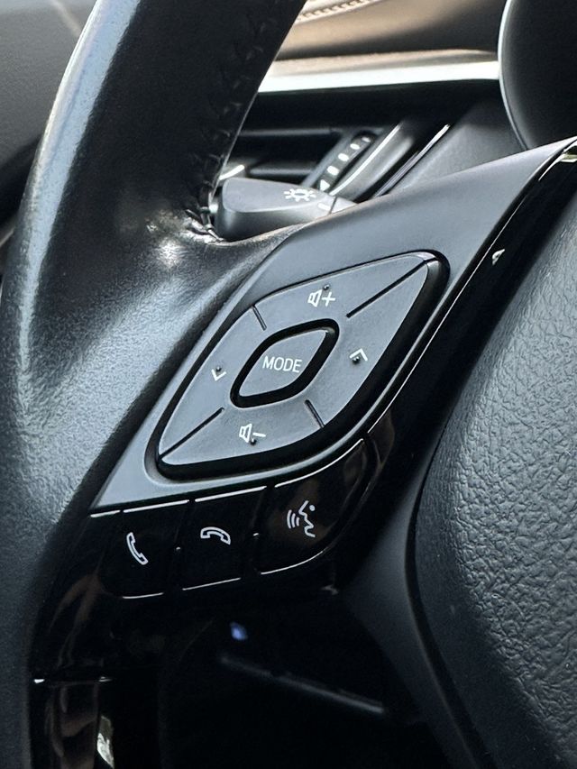 TOYOTA豐田 C-HR  第8張相片