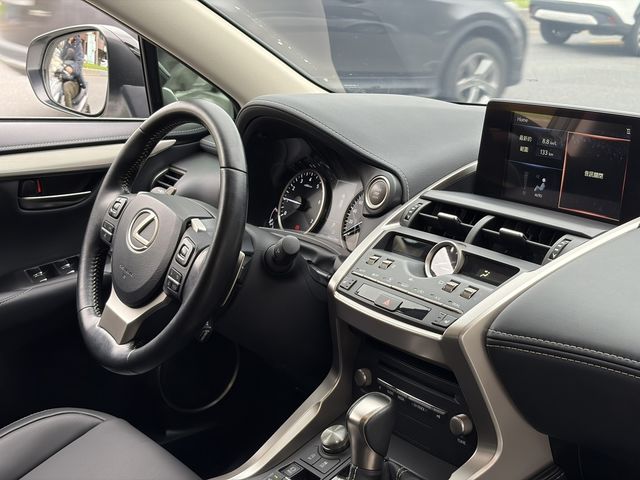 LEXUS凌志 NX200  第5張相片
