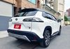 一手油電車，全車原鈑件原漆，原廠保固 ，(GR+金裝)新車價117萬 省油省到笑 油門更盡情踩 一上路就氣場全開  第5張縮圖
