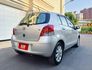 2010年 YARIS G版 小車精靈開進心裡 靈活省油質感小鋼炮 開起來輕快順手 外型俐落質感內裝 國民神車  第5張縮圖