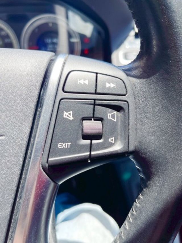XC60 D5豪華版 柴油鋼砲北歐魂再現 風馳電掣如磐石之穩 質感雕塑雅型低調奢華氣場 享受來自北歐的質感生活  第10張相片