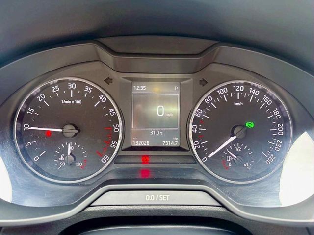 2016年 SKODA OCTAVIA COMBI 1.6TDI 柴油 旅行車   認證車  第11張相片