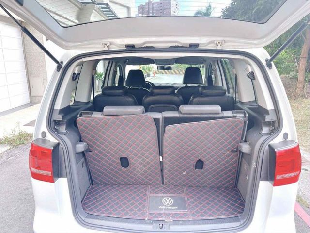 2015年 福斯 TOURAN 1.6 柴油 七人座 省油省稅 認證車  第15張相片