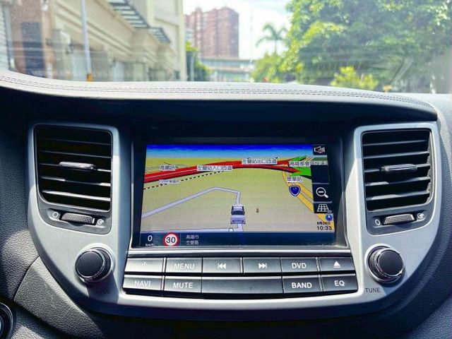 2017年 現代 Tucson 時尚款 灰色 認證車  第11張相片